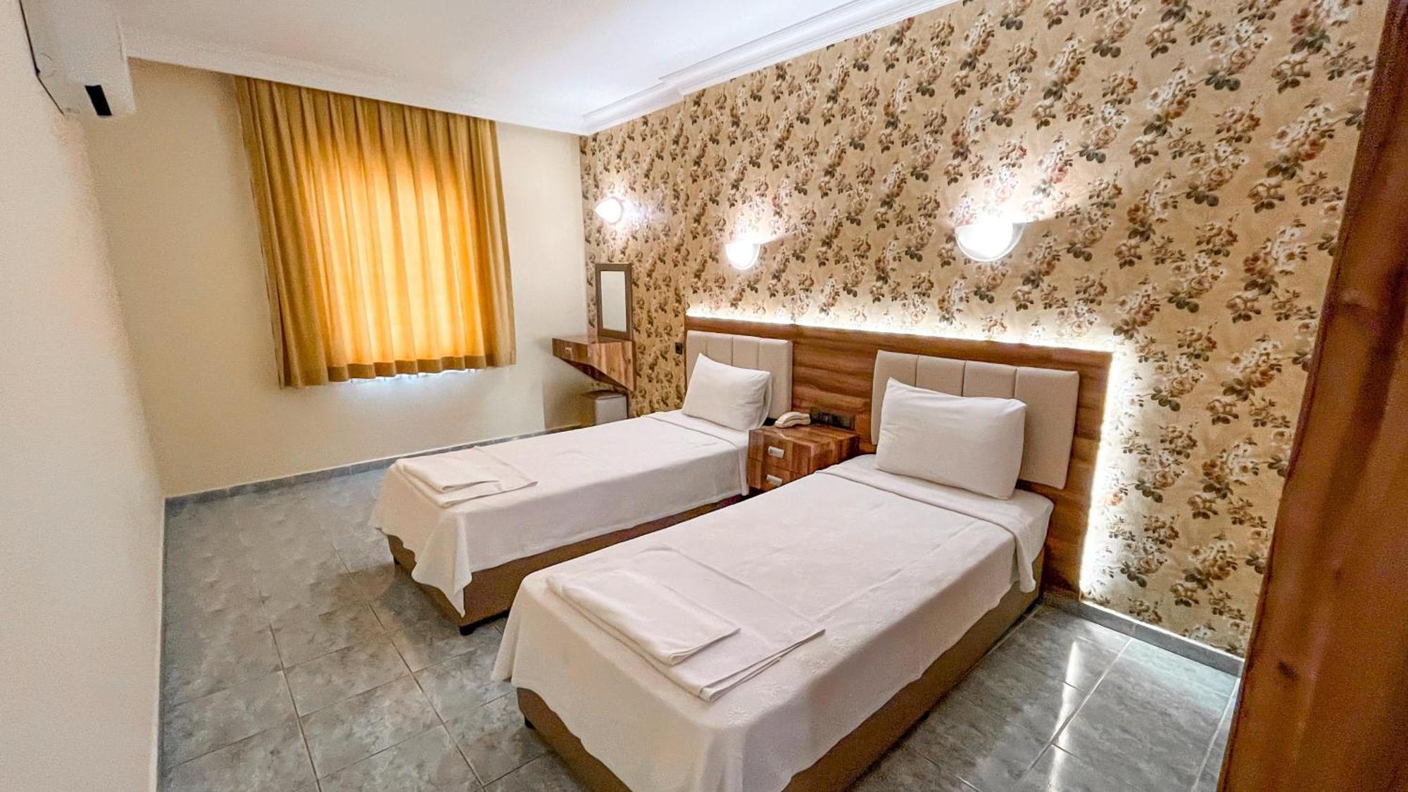 Ozlem 2 Apart Hotel Marmaris Exteriör bild